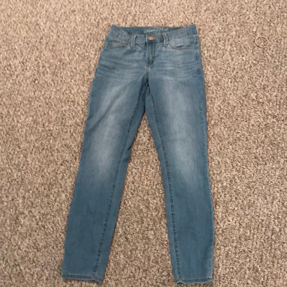 Universal thread jeans
